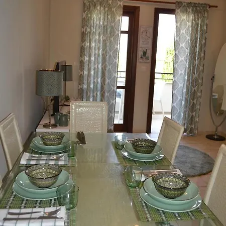 Aphrodite Hills Apartament *
